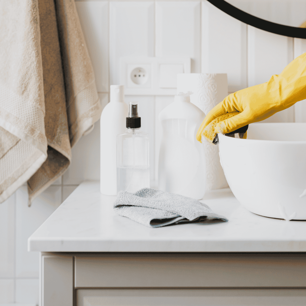 302CleanIt cleaning supplies for standard cleaning, deep cleaning, and recurring maid service in New Castle County DE